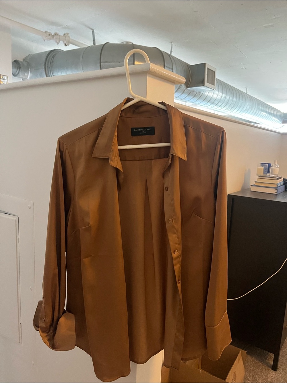 Banana Republic Gold/Brown Satin Button-Up Shirt